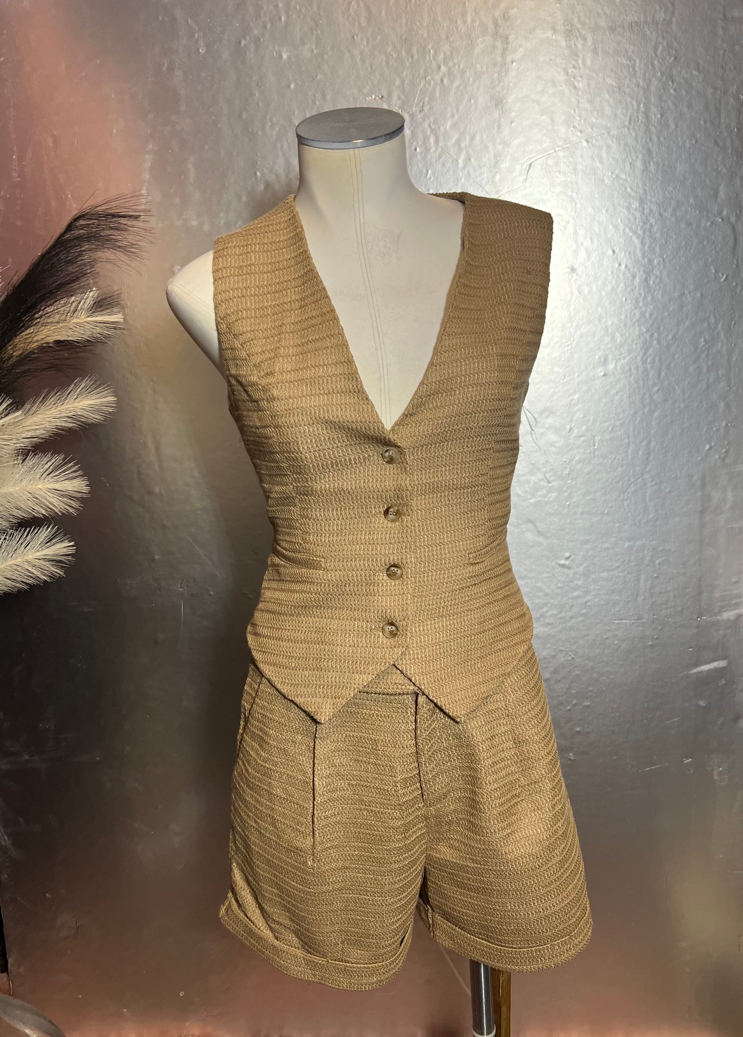 Chic Cotton Beige Vest Set